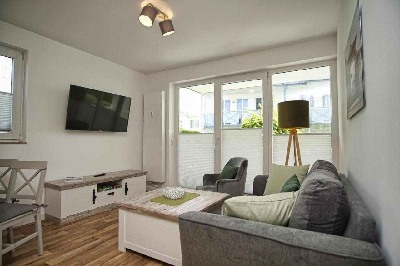 גוהרן Terrasse, Gratis Nutzung Vom Ahoi Erlebnisbad Und Sauna In Sellin - Villa Karola Fewo 02 מראה חיצוני תמונה